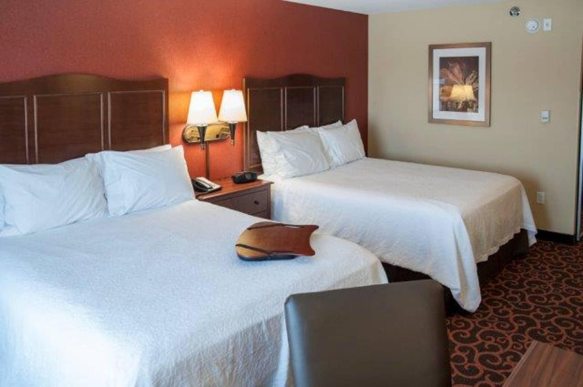 Hampton Inn & Suites ווטרטאון מראה חיצוני תמונה