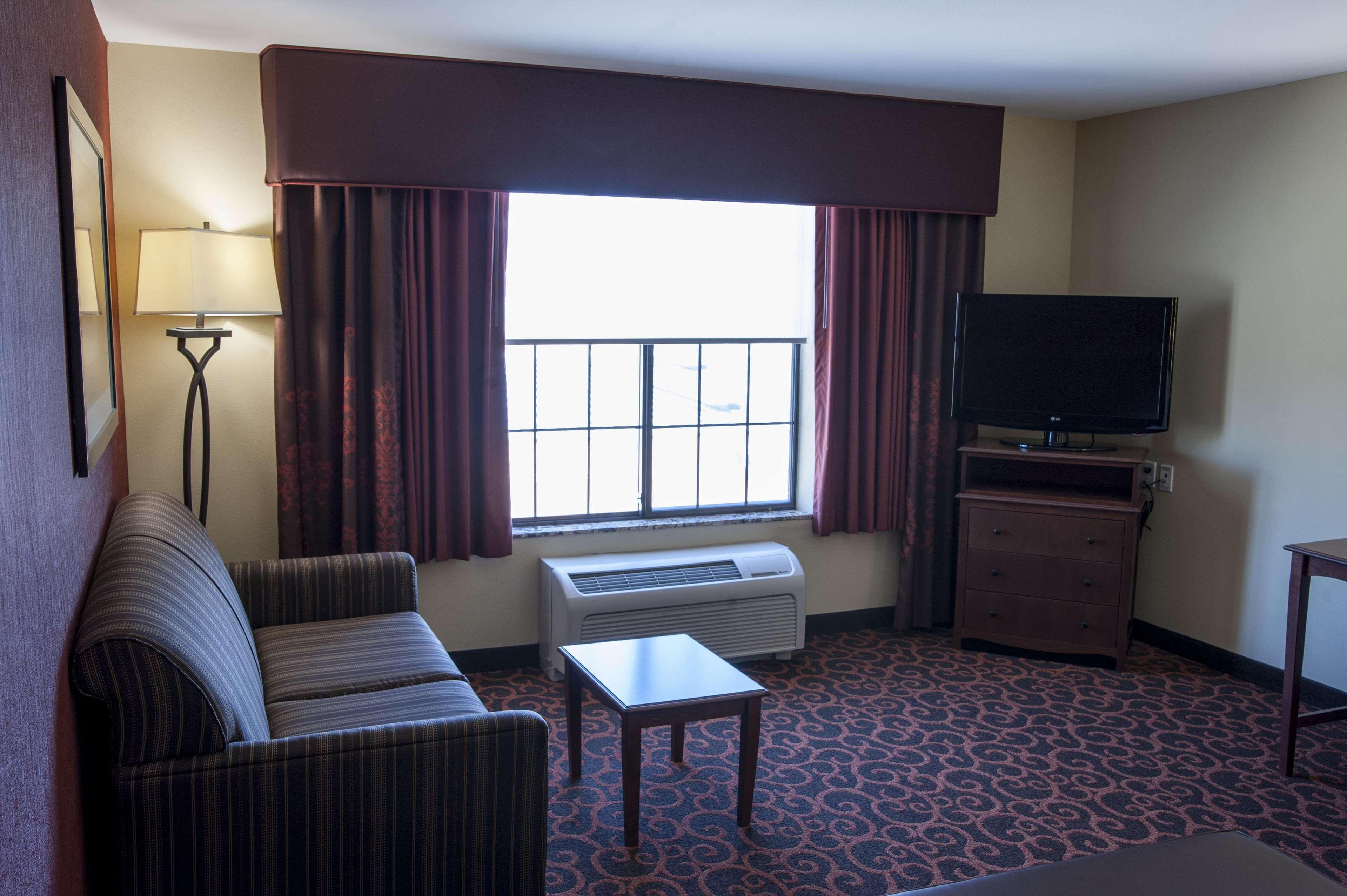 Hampton Inn & Suites ווטרטאון מראה חיצוני תמונה