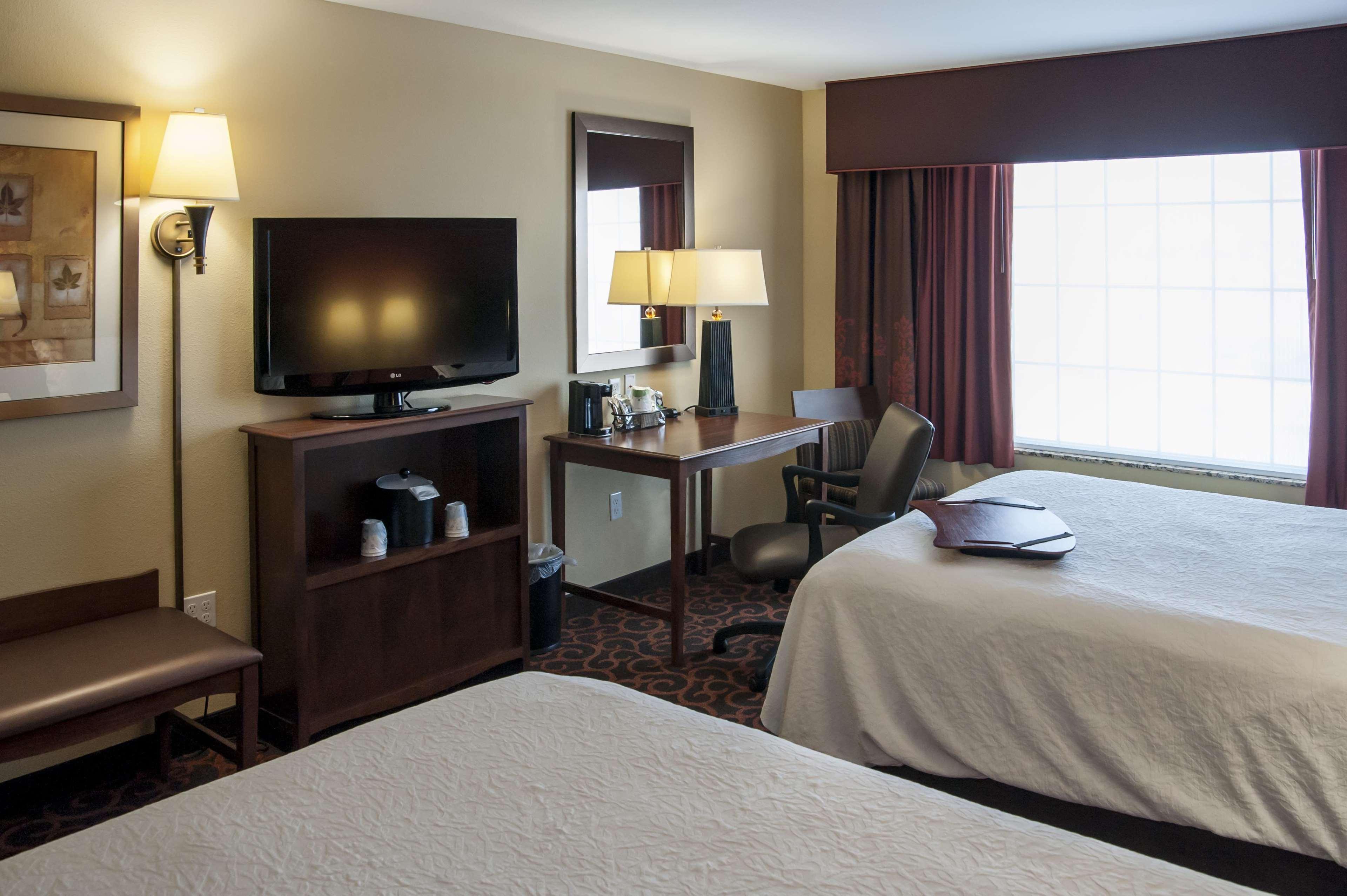 Hampton Inn & Suites ווטרטאון מראה חיצוני תמונה