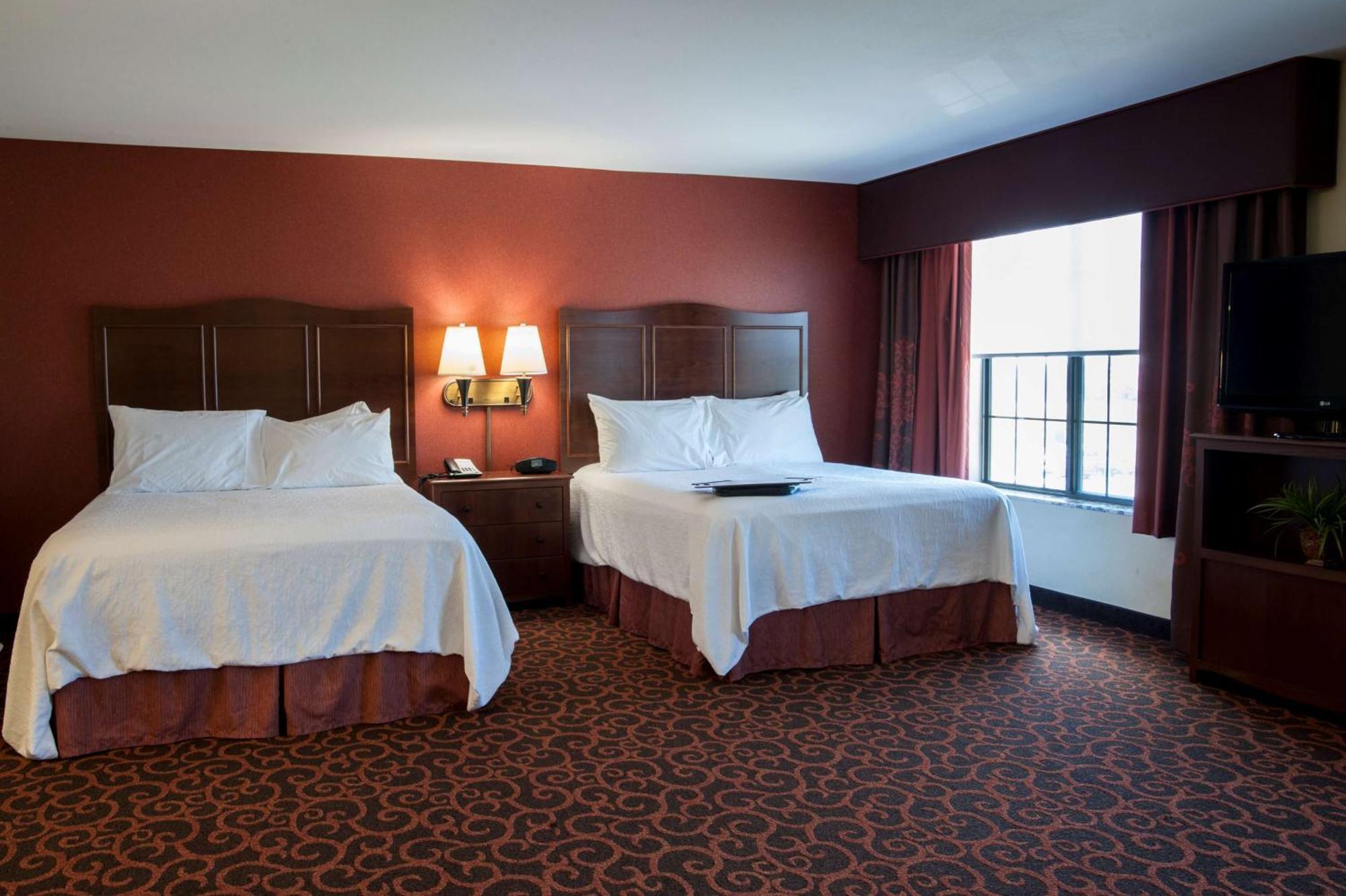 Hampton Inn & Suites ווטרטאון מראה חיצוני תמונה
