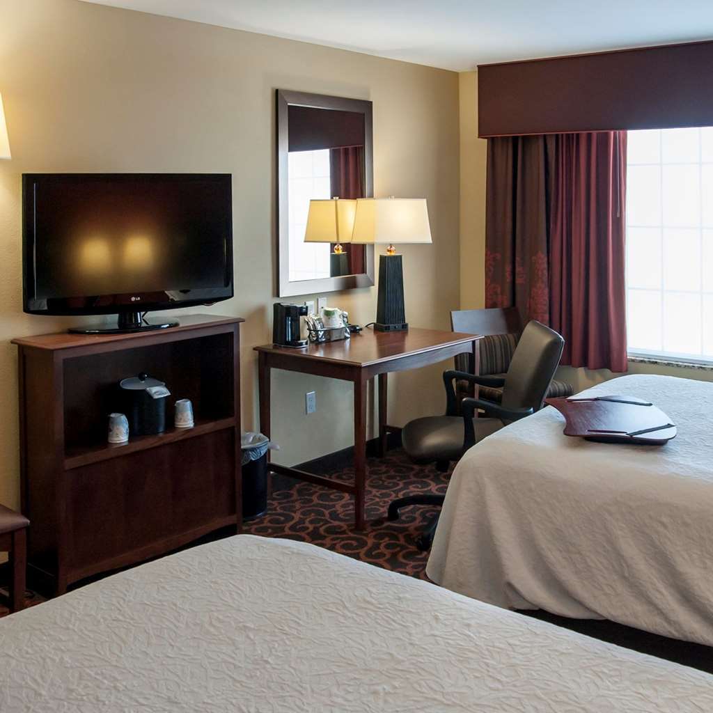 Hampton Inn & Suites ווטרטאון חדר תמונה